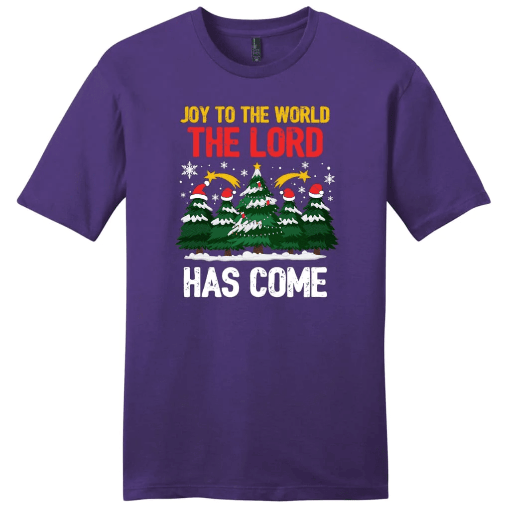 Joy to the world the Lord has come Christmas tree Men's t-shirt