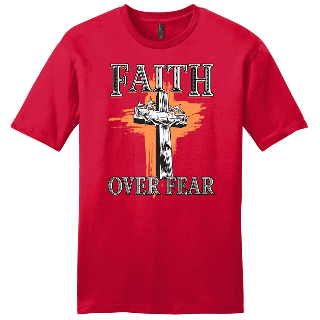 Cross with crown of thorns, Faith over fear Menâ�E�E��E�E�s t-shirt